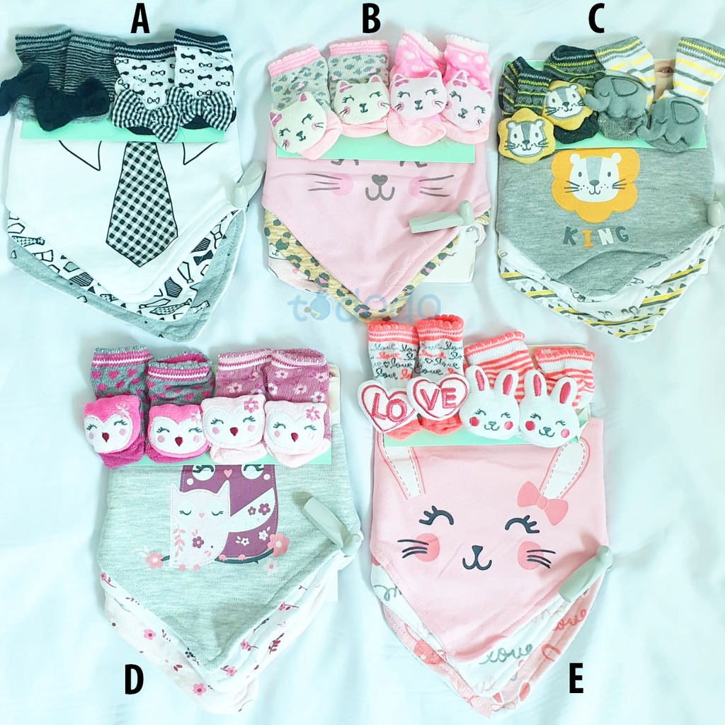 Celemek Makan Bayi Slabber Kain Bandana Bib 3D Socks Set Kaos Kaki Rattle