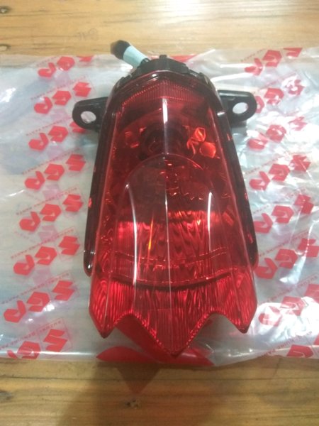 LAMPU STOP-STOP LAMP-LAMPU BELAKANG-LAMPU REM SUZUKI GSX ORIGINAL