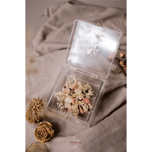 MEDIUM - acrylic ring box / kotak cincin / wedding ring box
