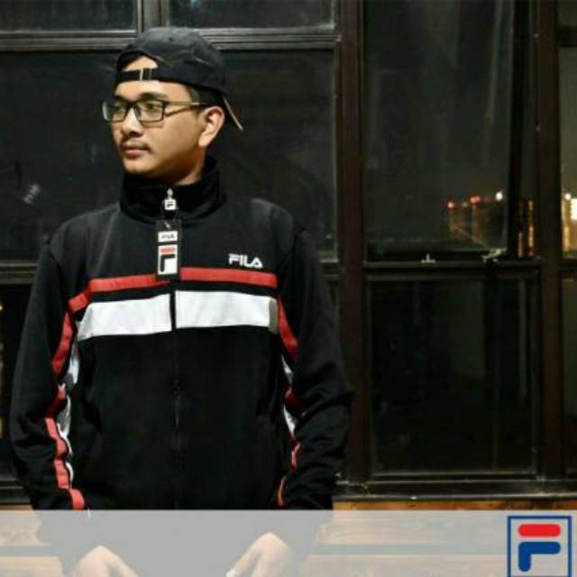 jaket tractop fila trinity