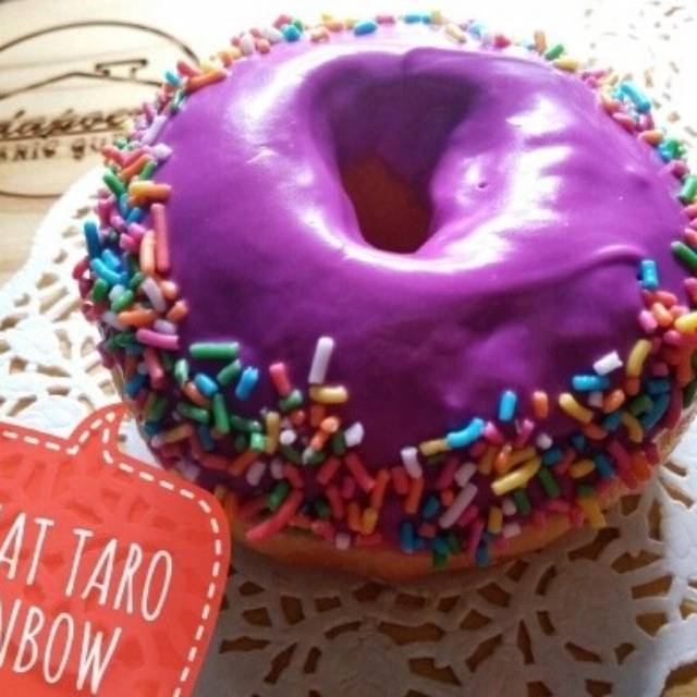 

DONAT TARO RAINBOW MESIS