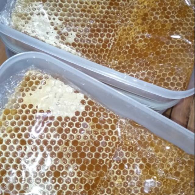 

Madu kombani
