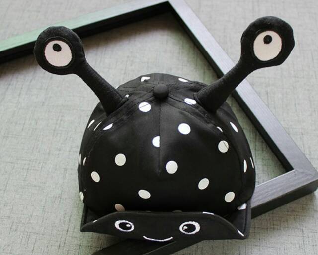 Topi bayi Motif Mata 3D uk.3bln-2tahun