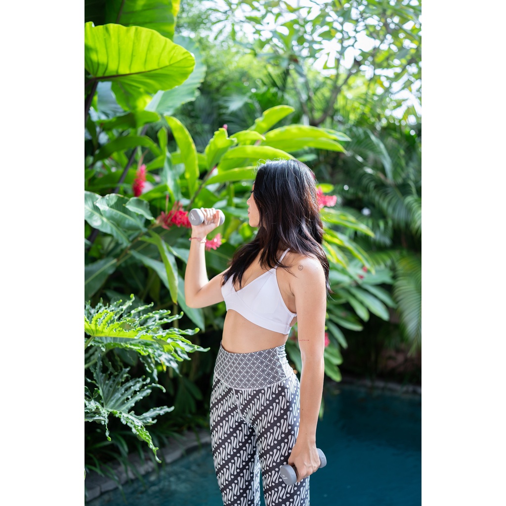 Jivvanya Activewear - Indira Bra White - Sports bra / Bikini top / Swimwear top