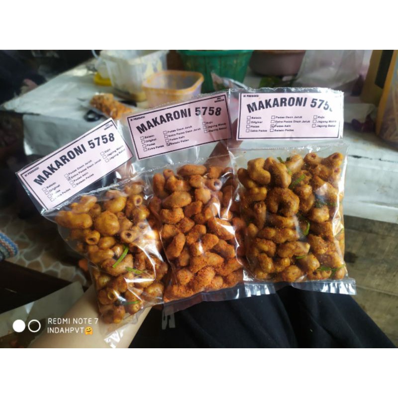 

Makaroni Bantat//Makaroni//Cemilan Gurih//Kemasan 70gram