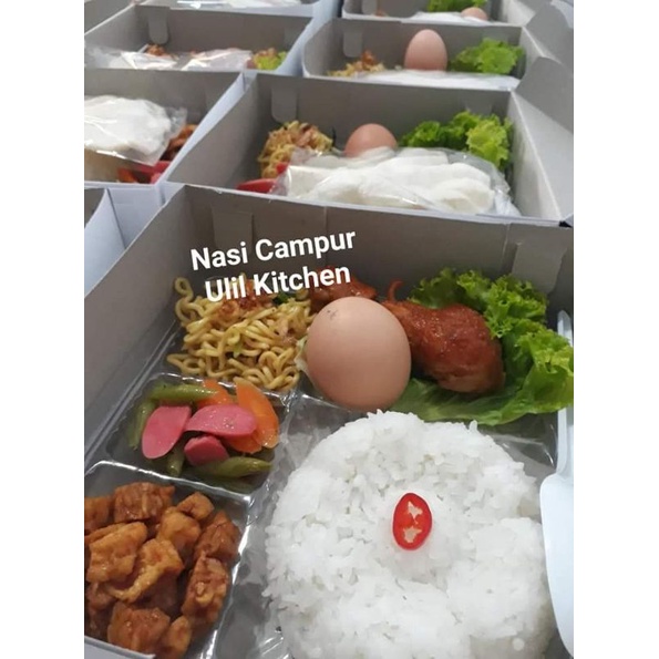 

Nasi campur komplit Ulil kitchen