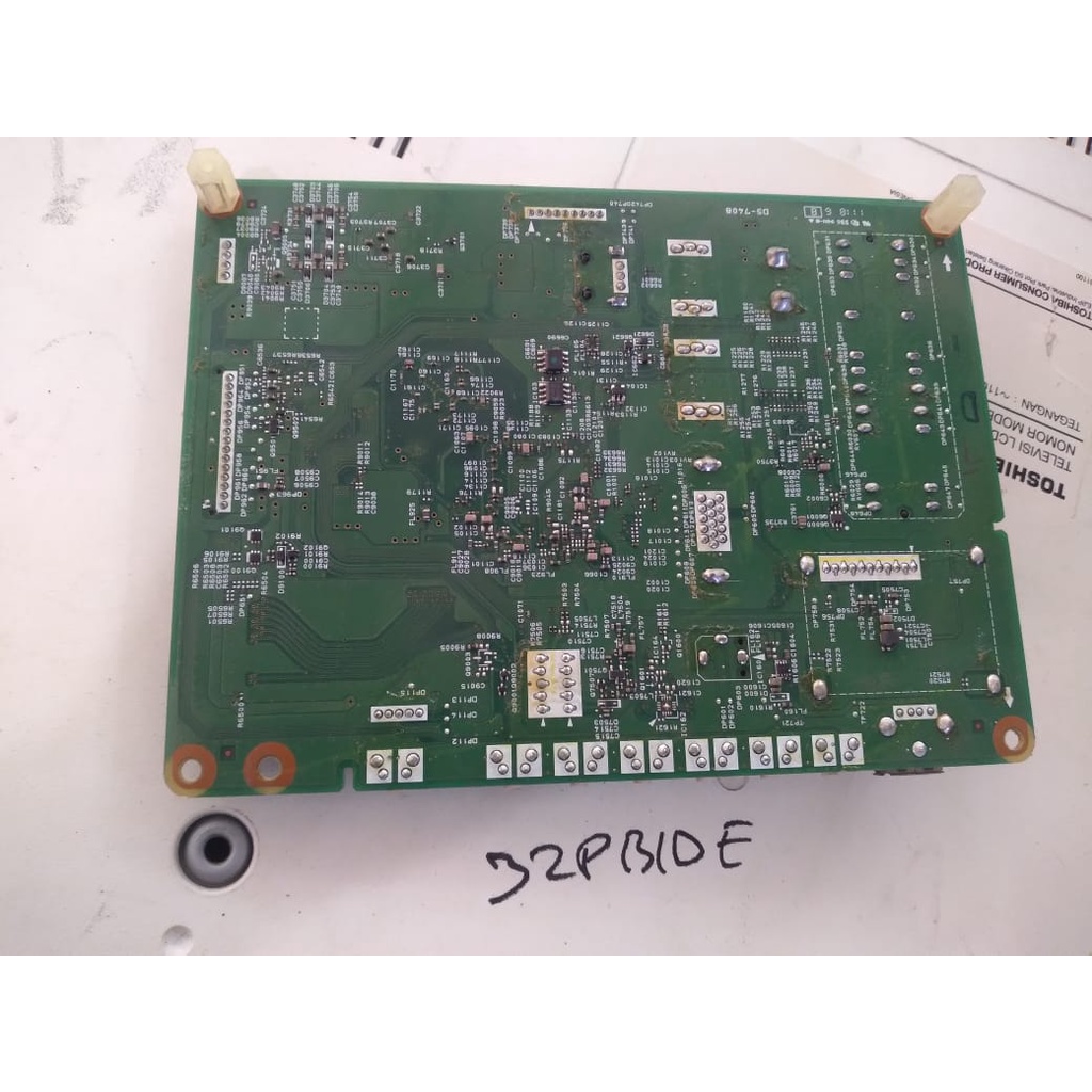 mesin tv 32pb10e 32PB10E mainboard LCD LED modul mobo TOSHIBA 32 inch solo2
