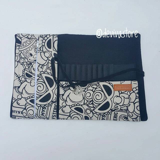 

ROLL PENCIL CASE / TEMPAT PENSIL GULUNG - doodles 2