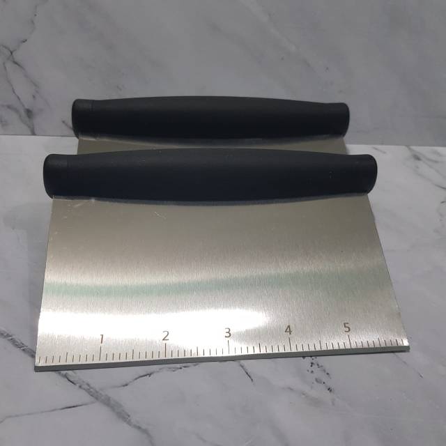 scrapper stainless tebal pegangan plastik dough cutter pemotong adonan kue kape cream scraper