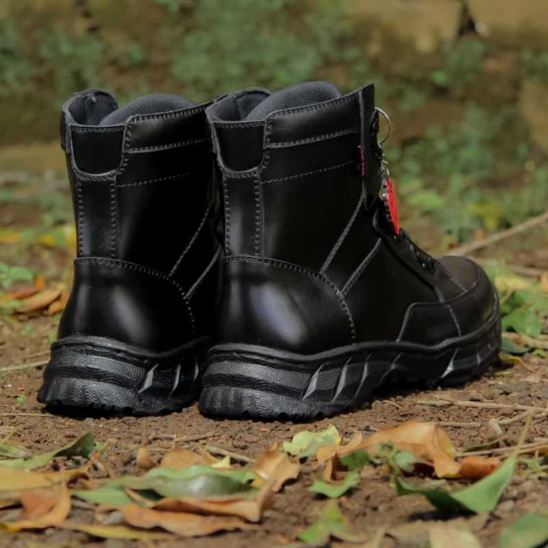 SEPATU PDL TALI PUTAR POLANTAS MODEL TERBARU MERK APIK BAHAN KULIT SAPI ASLI SEPATU PDL DINAS LAPANGAN TNI POLRI SECURITY SATPAM SEPATU BOOTS MOTOR PRIA DAN WANITA