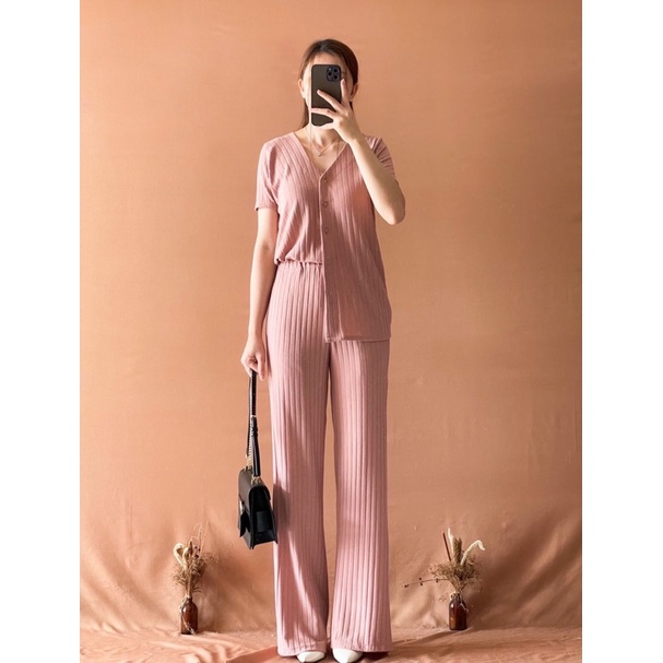 Tanno Set (Top+Pants Comfy dengan tekstur medium rib)-Peach
