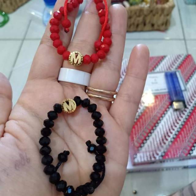 Gelang  emas tali merah/hitam/mute/ LEONTIN ALPHABET LEONTIN INISIAL