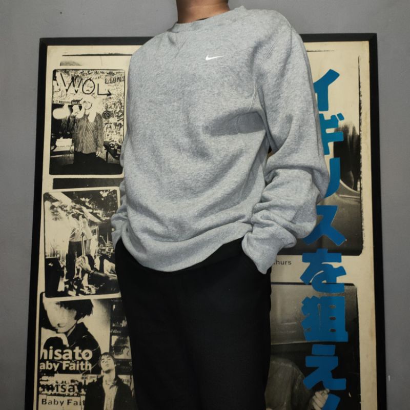 Nike Small Swoosh Grey