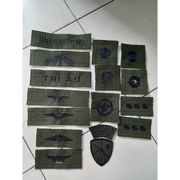 Set Pdl TNI komplit