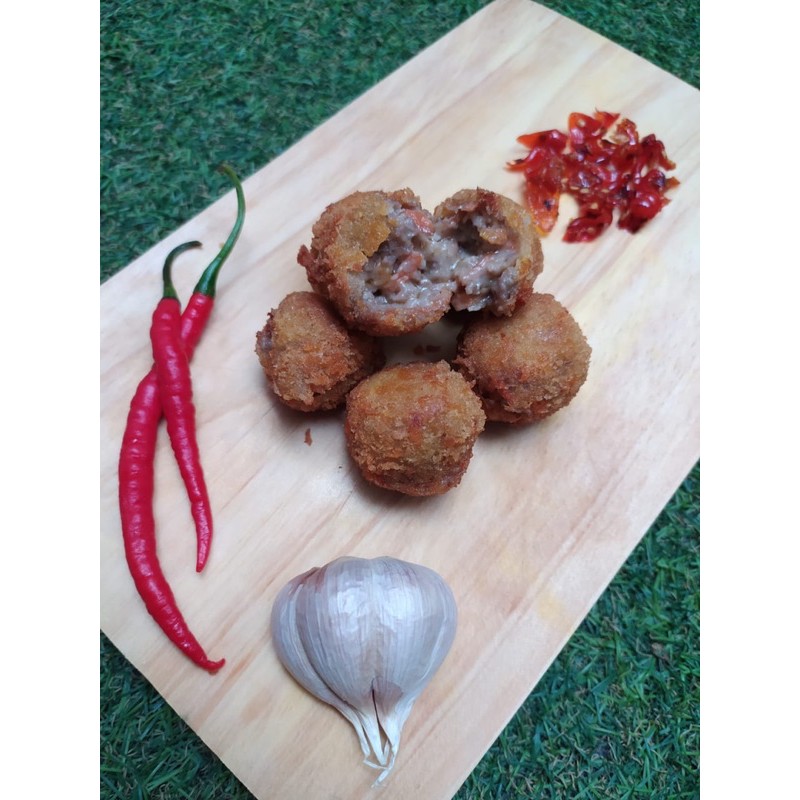 

Creamy Meatball Mamanis