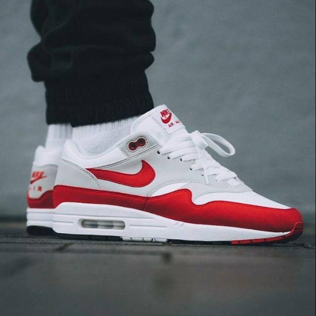 air max 1 red and white