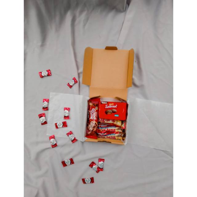 

Snack box gift l Snack Ulang Tahun l Hadiah Birthday l Kado Ulang Tahun l Kado Spesial l Kado Murah