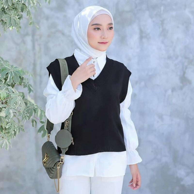 KANI VEST ROMPI BASIC RAJUT