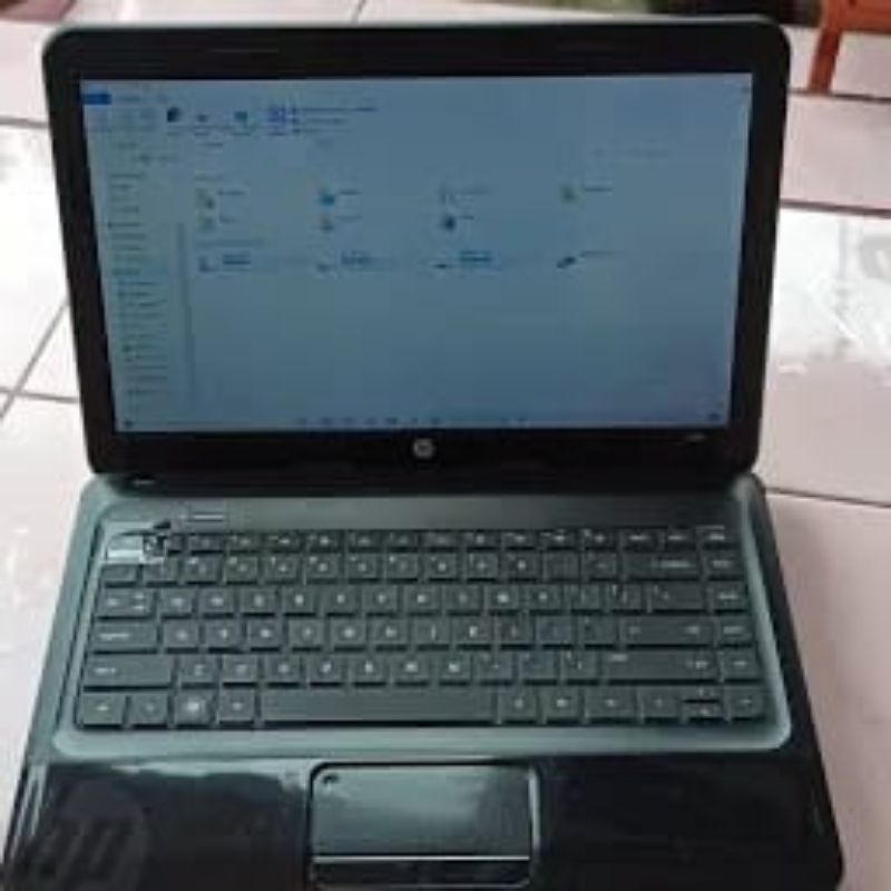 LAPTOP HP 1000 BEKAS