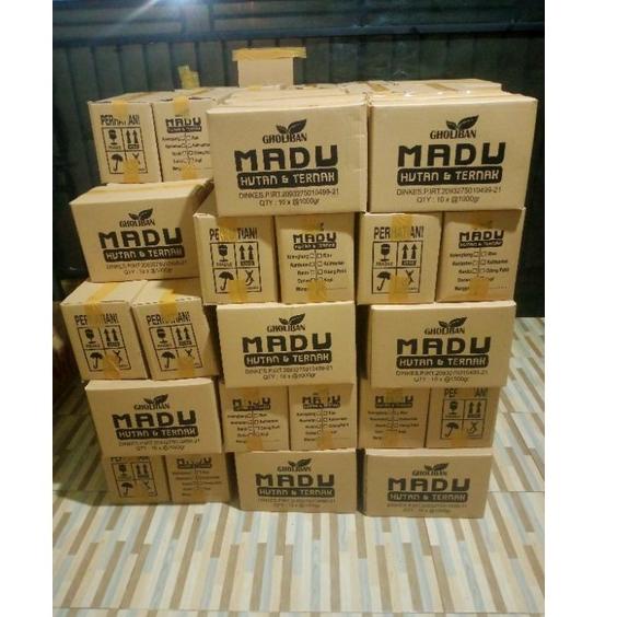 

Cuci Gudang |18n$ Madu Hutan Kalimantan gholiban 1 kg(BOTOL EMBOS)