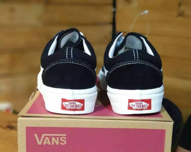SEPATU VANS AUTHENTIC GARADE ORI BLACK WHITE