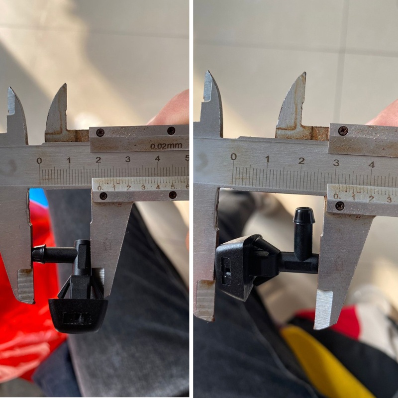 Cre 2pcs Nozzle Spray Jet Washer Wiper Kaca Depan Mobil 30655605 Casing Untuk S60 V70 XC70