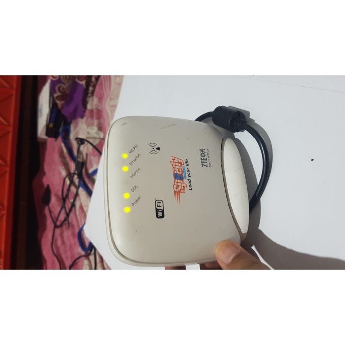 Modem Router ZTE ZXV10 W300S
