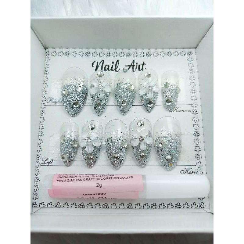 kuku palsu wedding simple elegan