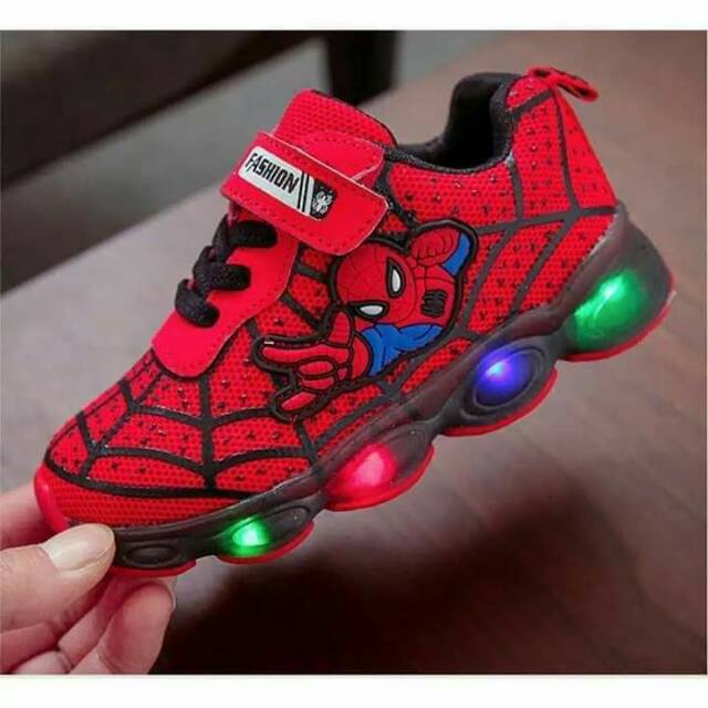 Sepatu Led spiderman