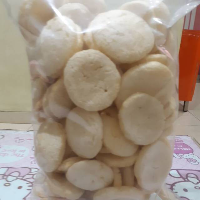 

Kerupuk ikan Belida palembang