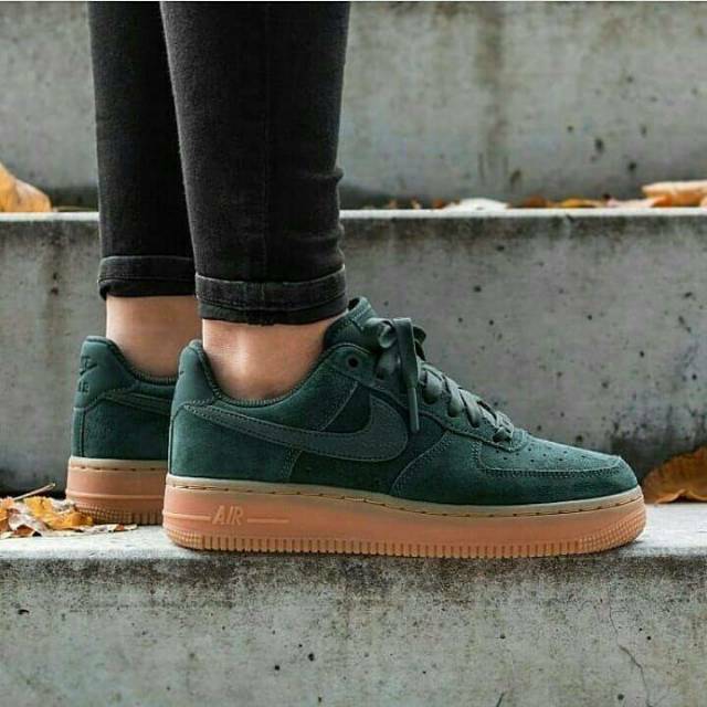 nike air force 1 green gum