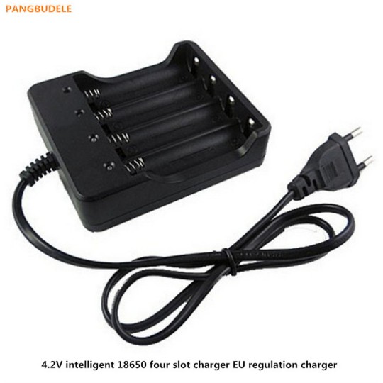 Trend-Charger baterai 18650 4 slot dengan kabel