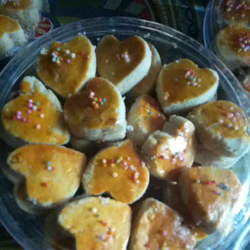 

Nastar rasa kacang tanah uk toples25 diameter tinggi7 cm
