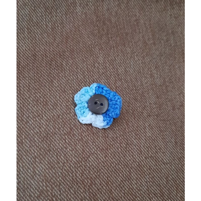 souvenir pernikahan bros rajut bunga kecil murah