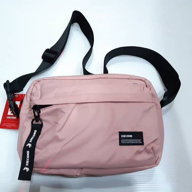 sling bag 3 second