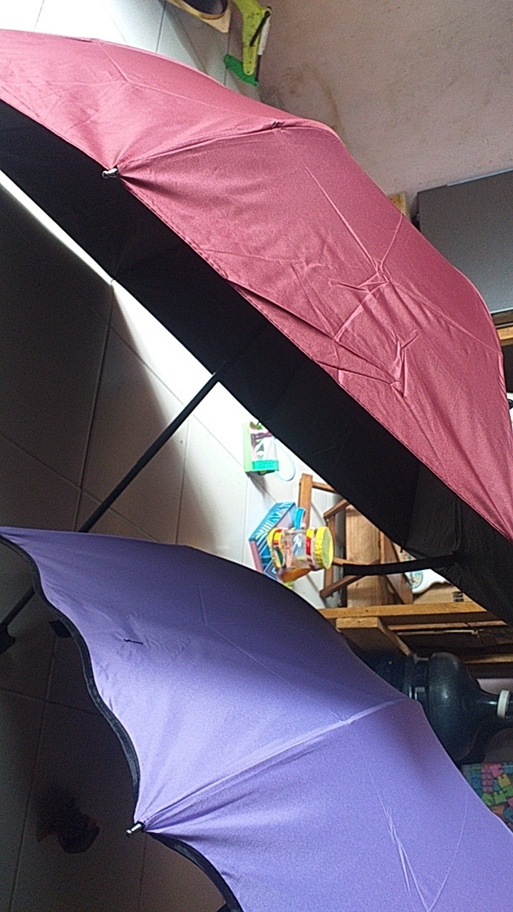 Payung Lipat 3 Dimensi Magic Lapis Hitam