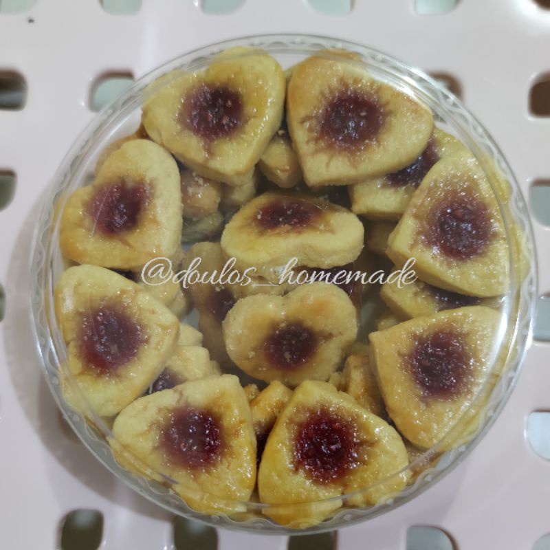 

Kue Kering Stroberi "Renyah... Lembut