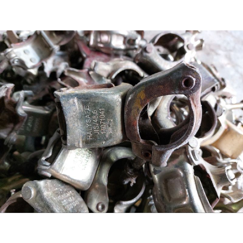 Klem Clamp Bekas swivel/putar bekas pipa 1,5 dim scaffolding