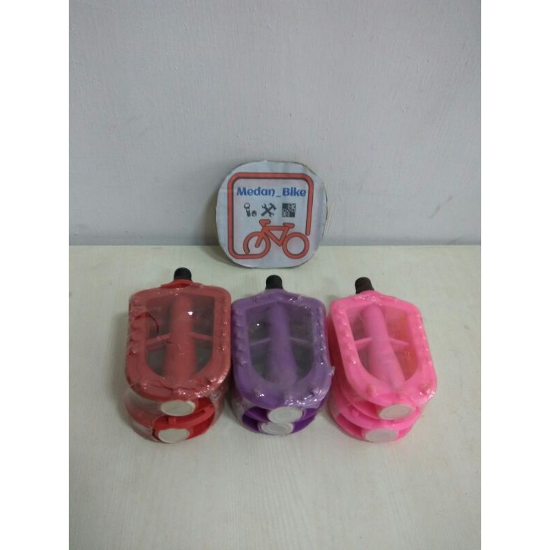 pedal sepeda anak 12" 16" 18"