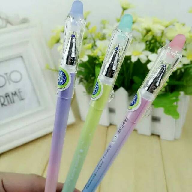 

Pulpen Bisa Dihapus Aurora