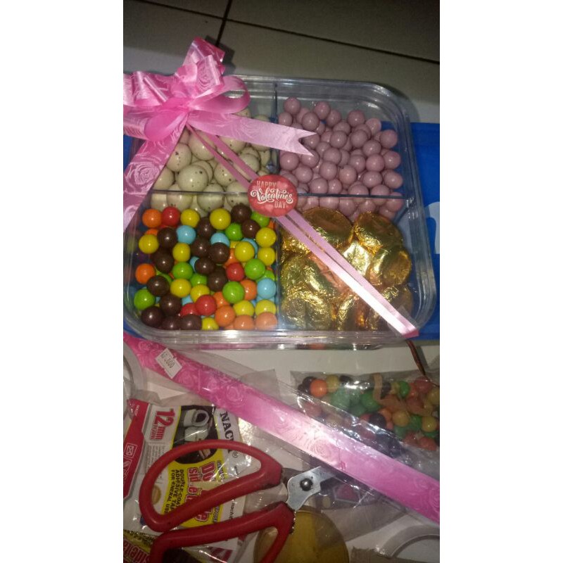 

parcel coklat 4 sekat