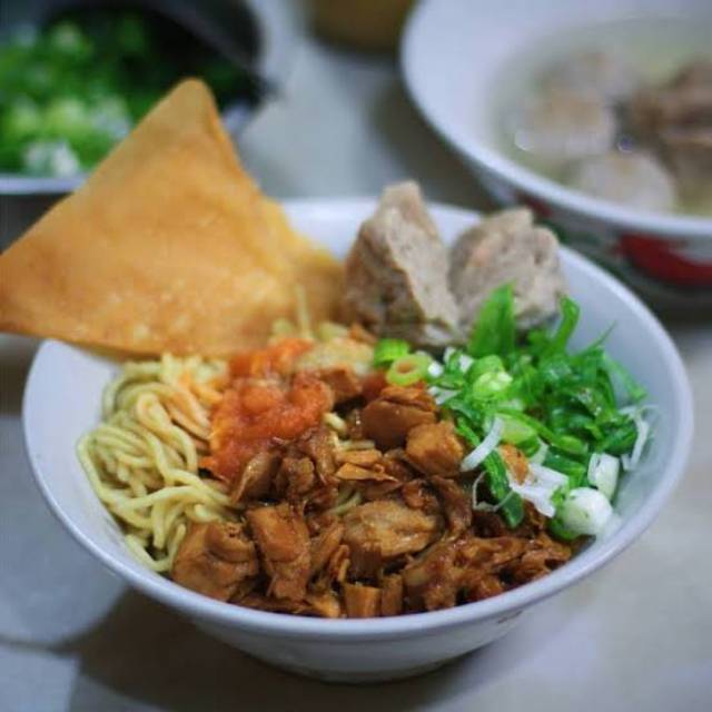 

Mie ayam bakso frozen siap masak