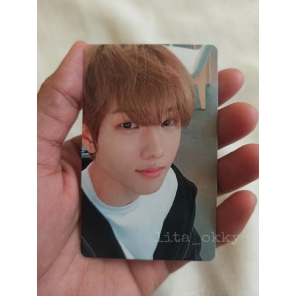 PC Jisung YZY Hello Future Round 2