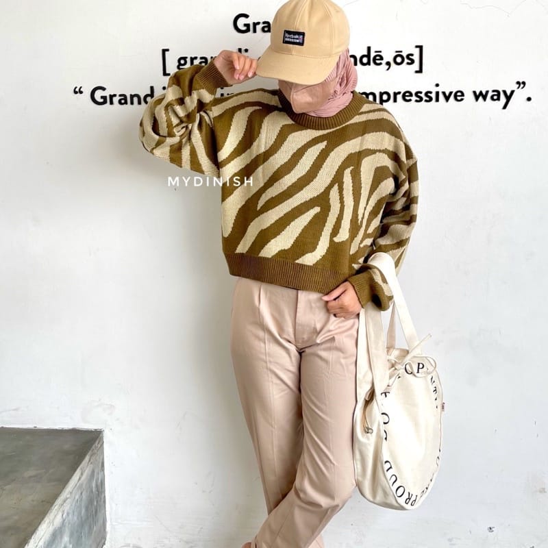 BEFAST - ZEC OOTD Wanita Sweater RARA / RJT Zebra Twister