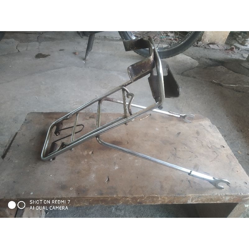 rak depan Yamaha v80 robot / rak depan Yamaha super deluxe / keranjang depan Yamaha v80 robot /jepre