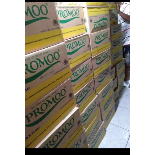 

minyak goreng uk 2L isi 6
