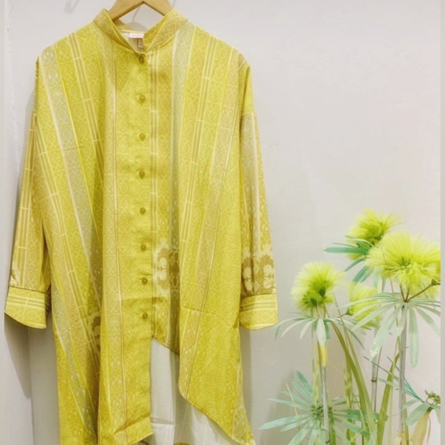 Mandau tunik wastra ria miranda