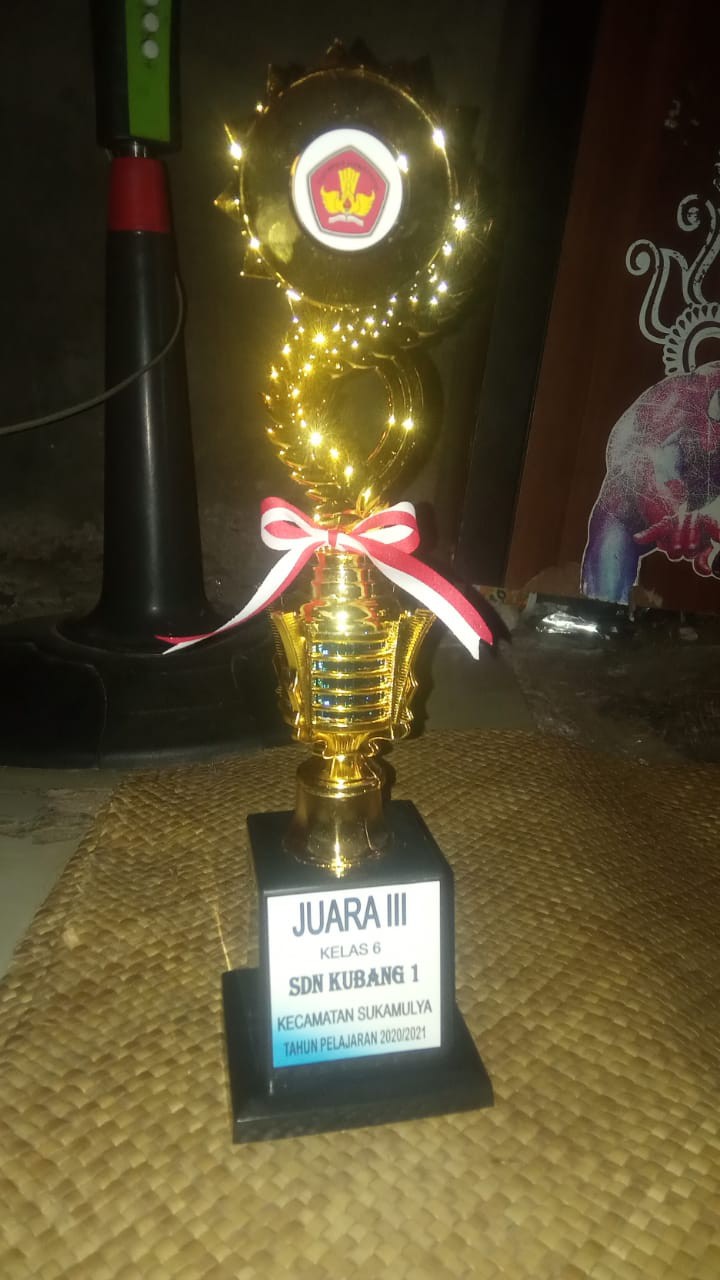 1.75 M Alat Rumah Tangga Renovasi Pertukangan // Tangga Lipat Aluminium Alumunium Almunium 1,75m