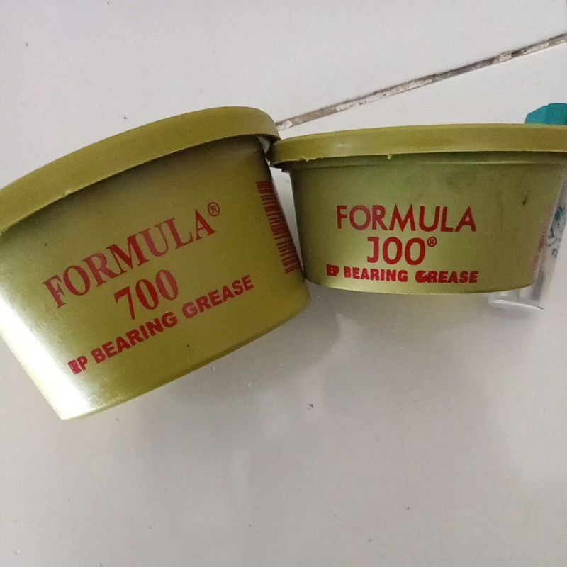 

Stempel / gemuk / Grease merek Formula J00/700 warna hitam