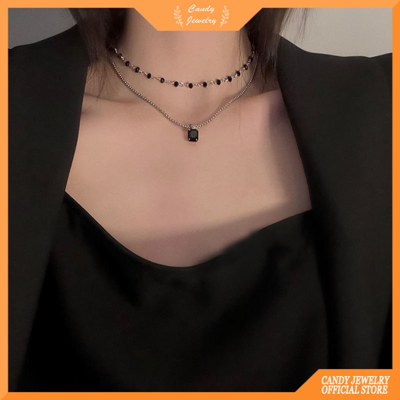 Kalung Musim Panas Model Double Layer Aksen Berlian Warna Hitam Untuk Wanita